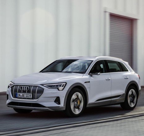 audi-e-tron-50-2020-manual.jpg